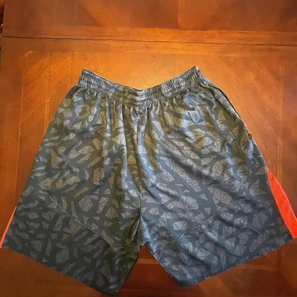 Jordan Camo Dri-Fit men’s basketball shorts - Picture 5 of 5